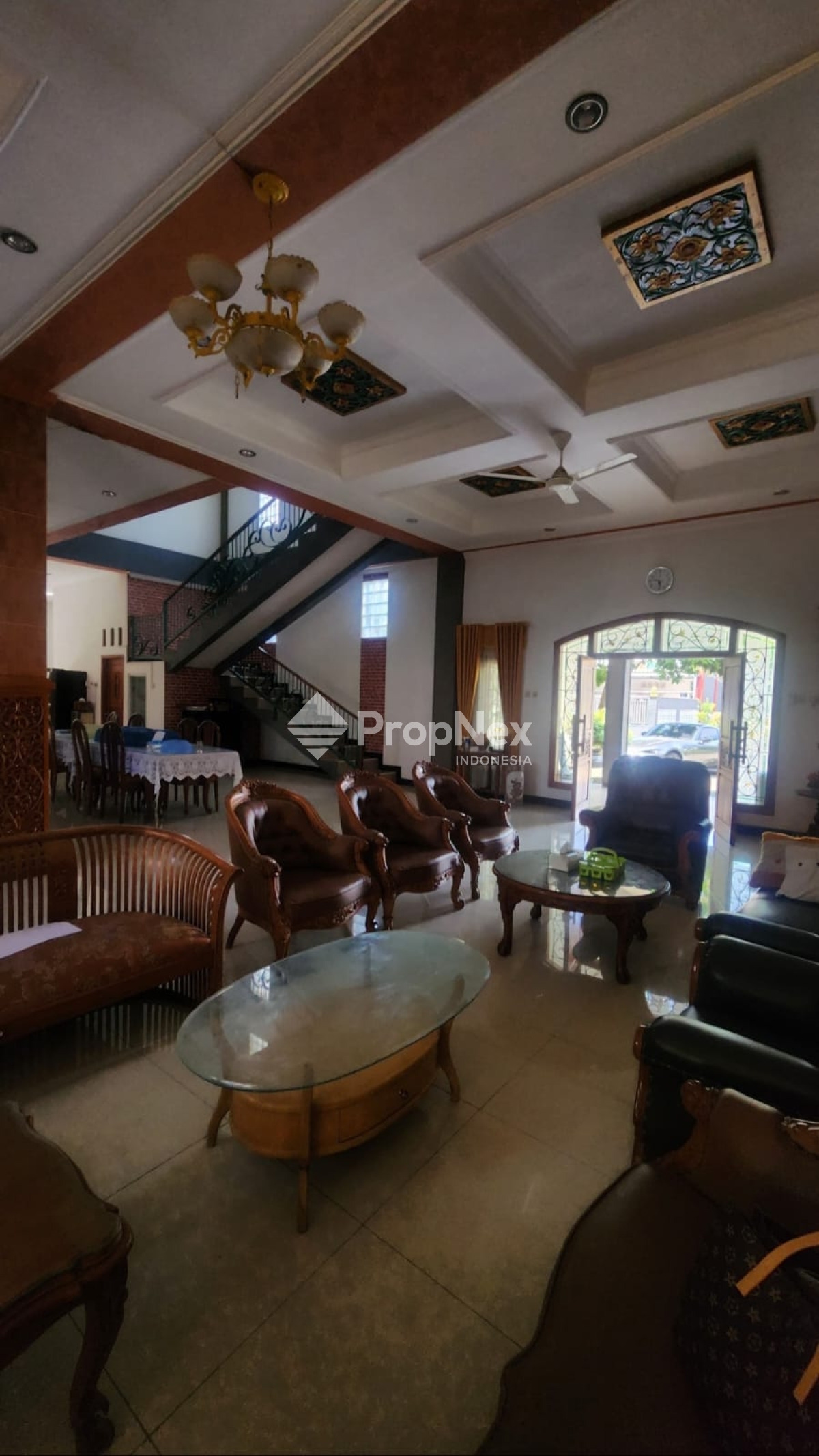 Rumah Lahan Besar Daerah Kebomas Gresik — foto 2